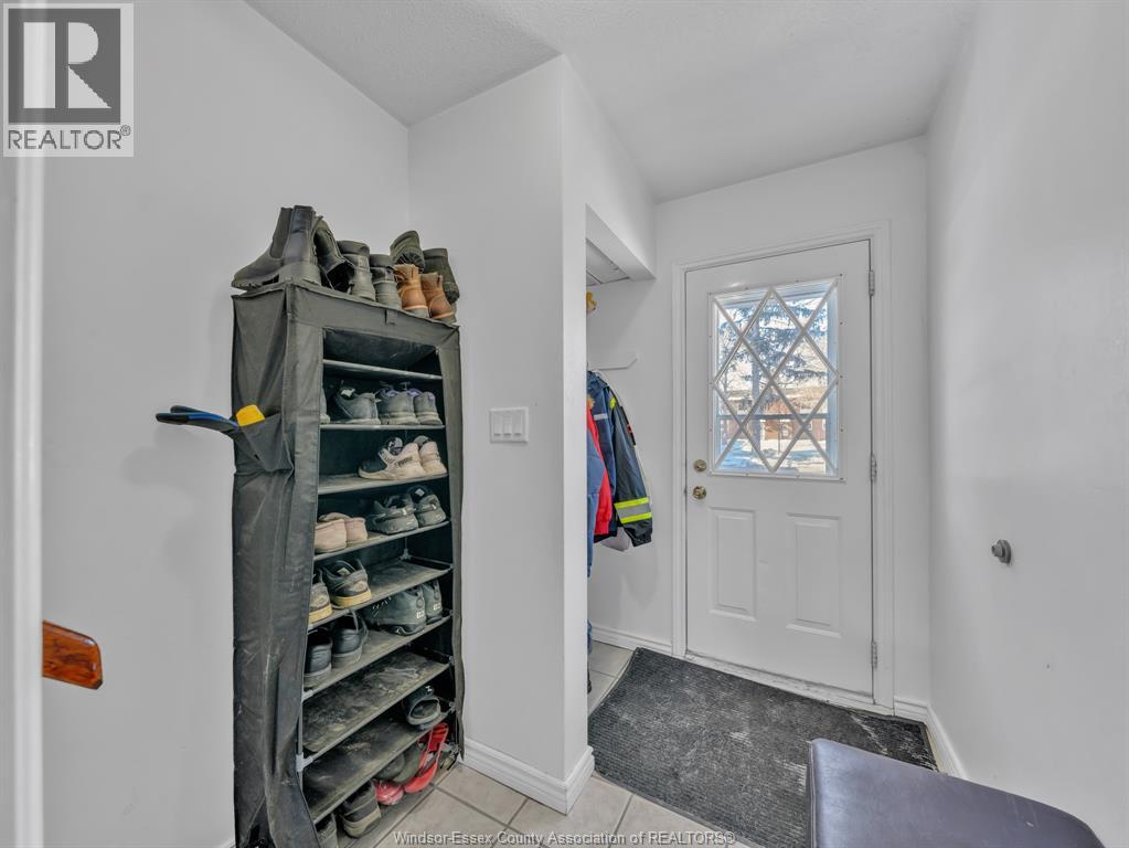 6312 Thornberry, Windsor, Ontario  N8T 3A2 - Photo 9 - 26005651