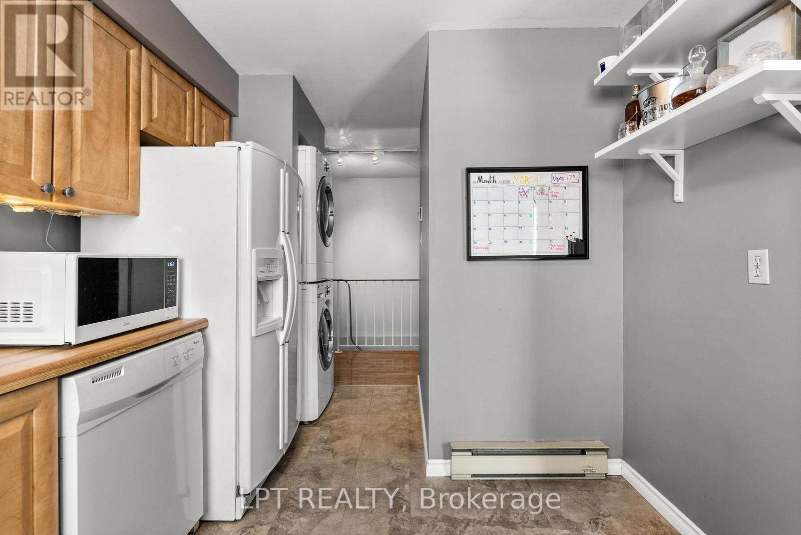 4 - 260 Fenerty Court, Ottawa, Ontario  K2L 3A7 - Photo 8 - X12815986