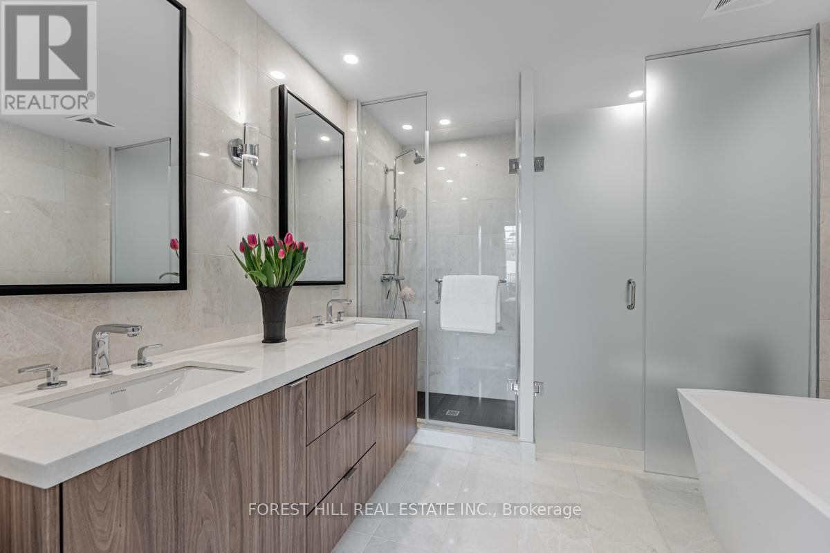 201 - 280 HOWLAND AVENUE Toronto (Annex), ON M5R 0C3