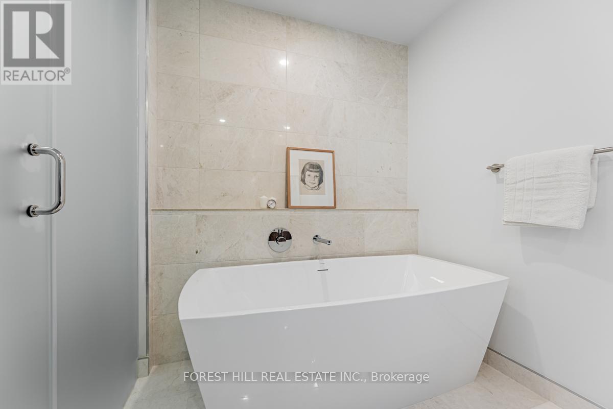 201 - 280 HOWLAND AVENUE Toronto (Annex), ON M5R 0C3