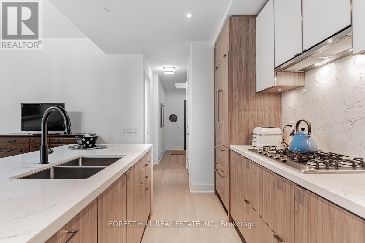 201 - 280 HOWLAND AVENUE Toronto (Annex), ON M5R 0C3