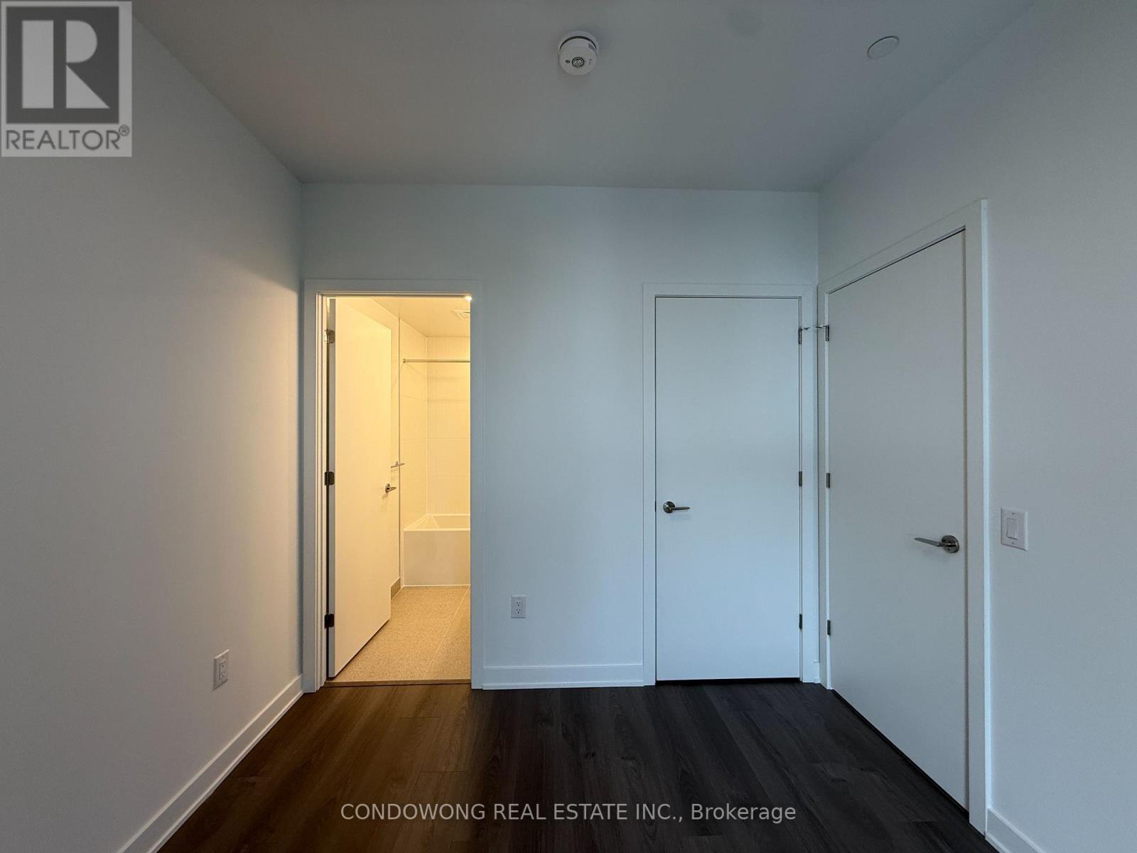 819 - 30 Dreamers Way, Toronto, Ontario  M5A 0Y7 - Photo 10 - C12896034