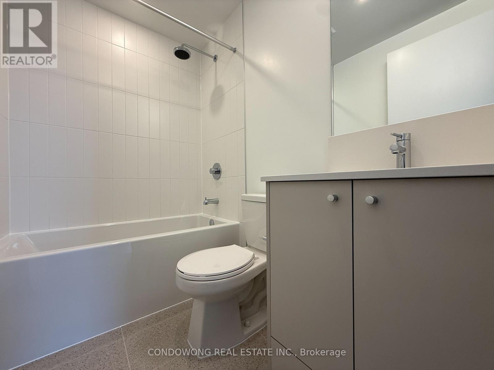 819 - 30 Dreamers Way, Toronto, Ontario  M5A 0Y7 - Photo 11 - C12896034