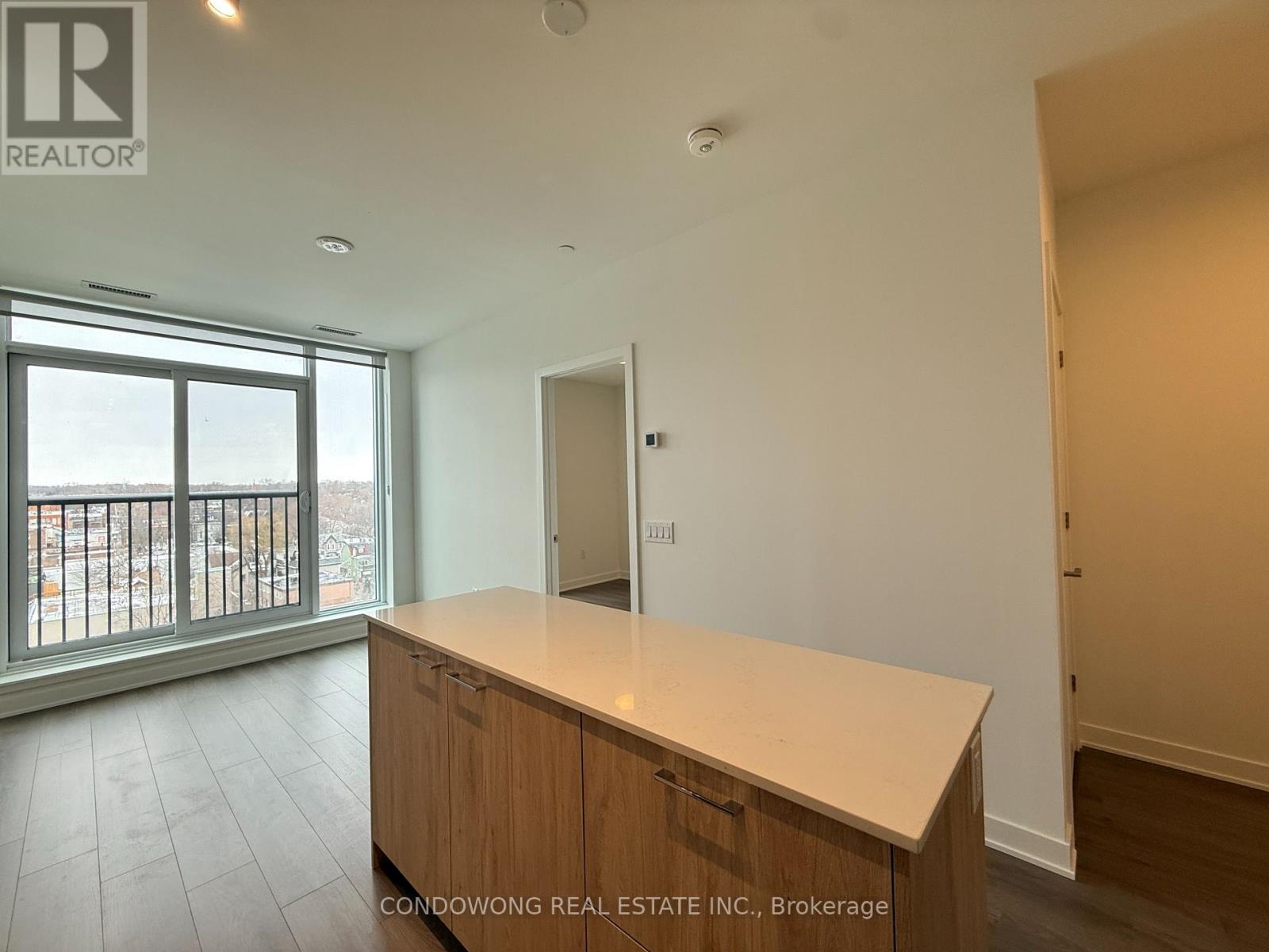 819 - 30 Dreamers Way, Toronto, Ontario  M5A 0Y7 - Photo 3 - C12896034