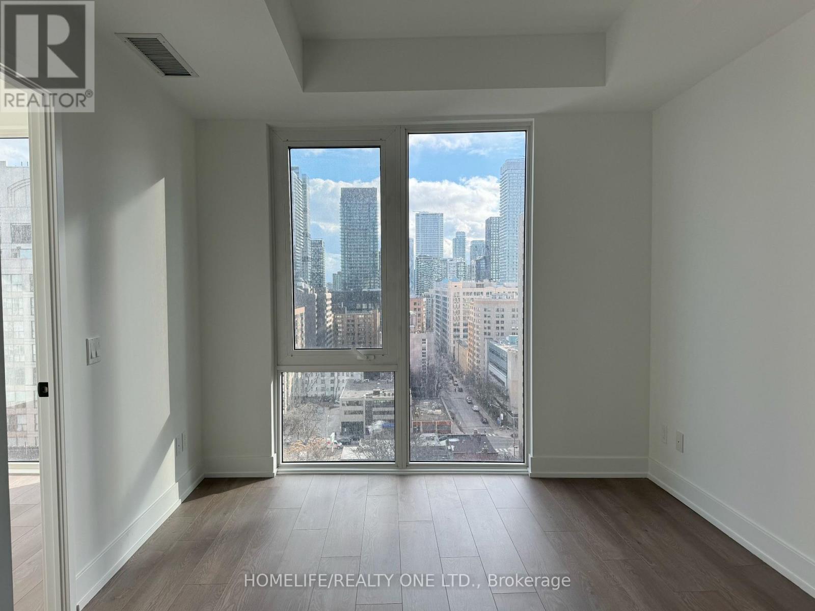 1402 - 308 Jarvis Street, Toronto, Ontario  M5B 0E3 - Photo 5 - C12896064