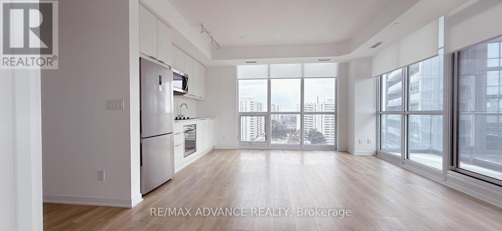 907 - 38 FOREST MANOR ROAD, Toronto, Ontario