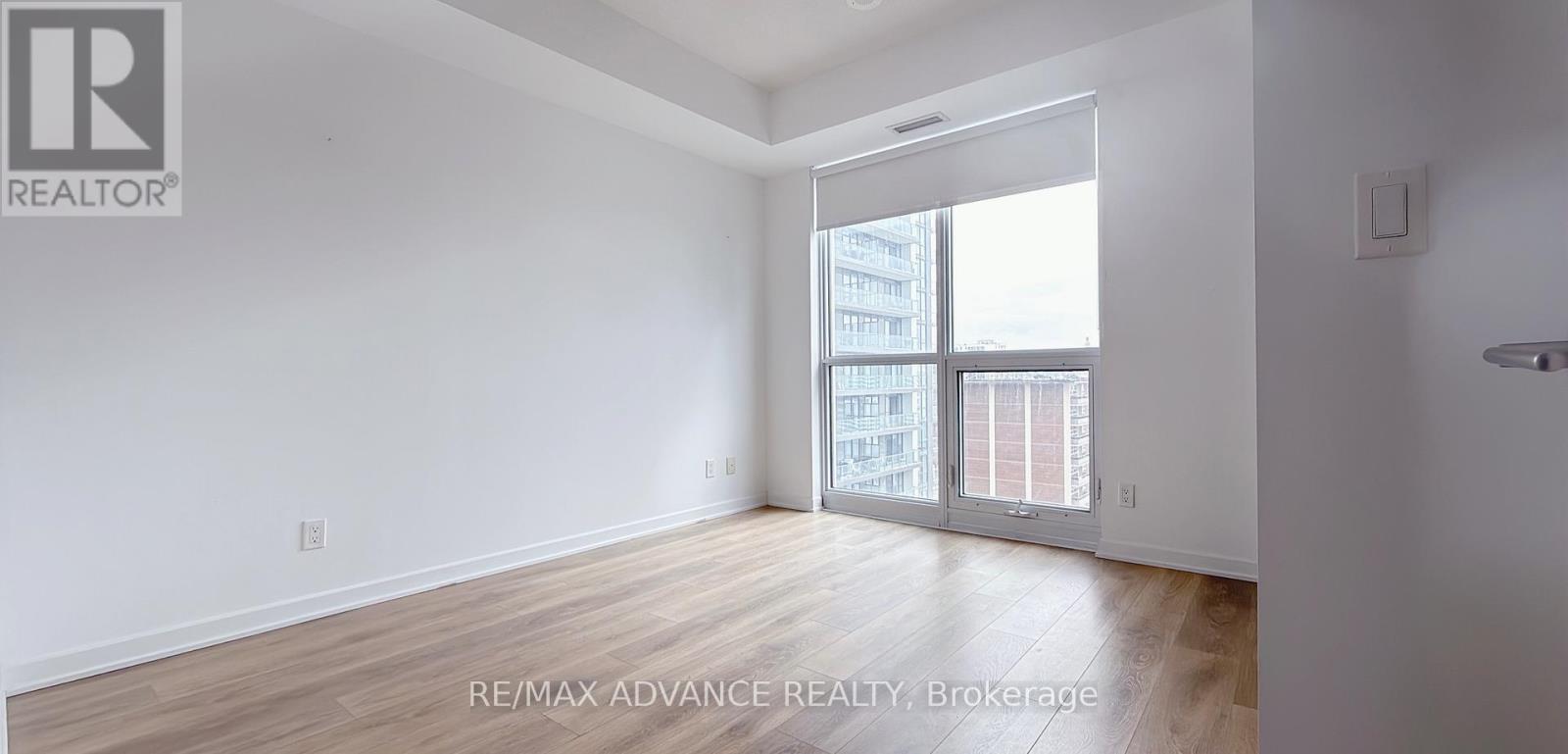 907 - 38 Forest Manor Road, Toronto, Ontario  M2J 1M1 - Photo 4 - C12896090