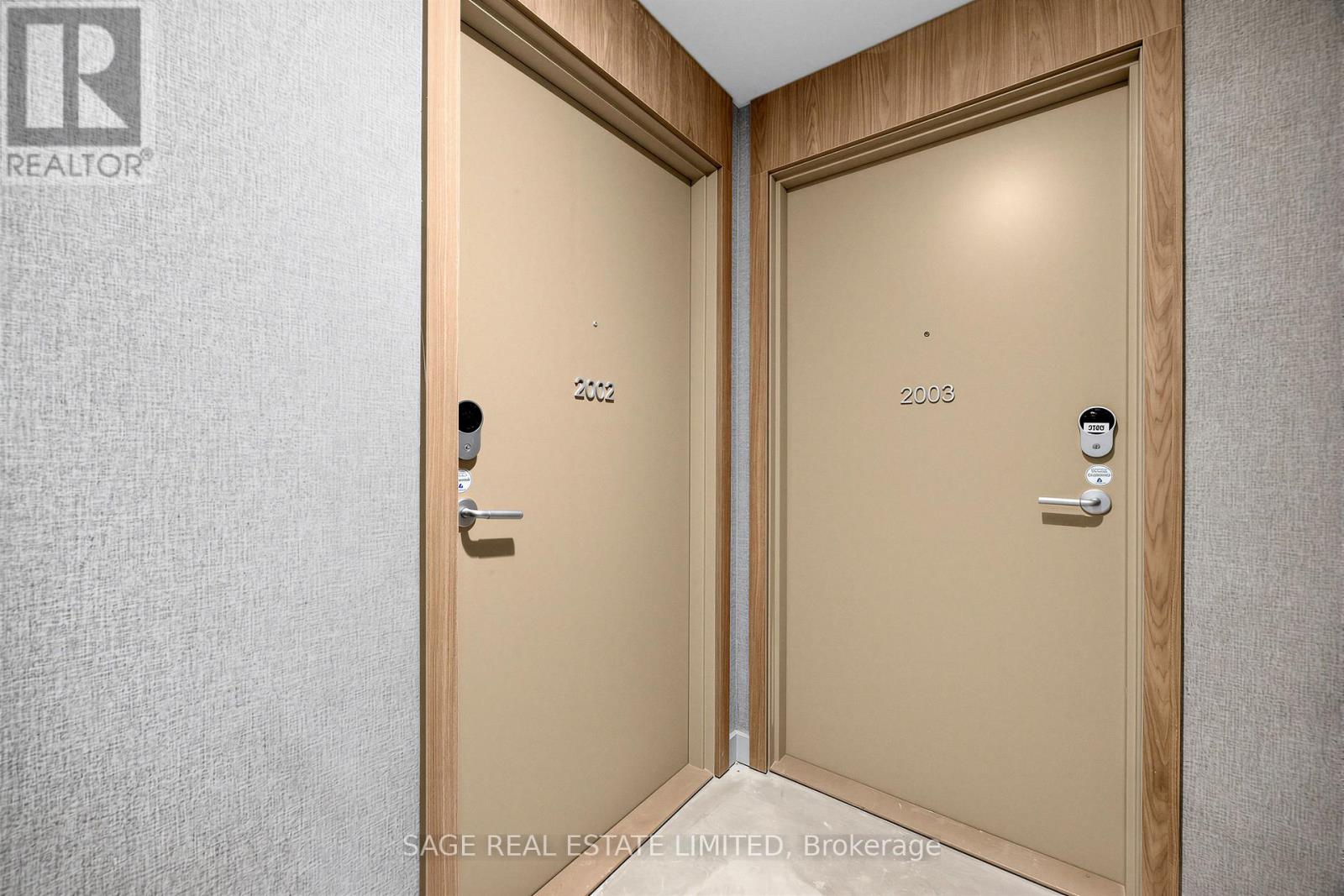 2002 - 1 Quarrington Lane, Toronto, Ontario  M3C 0S4 - Photo 2 - C12896162