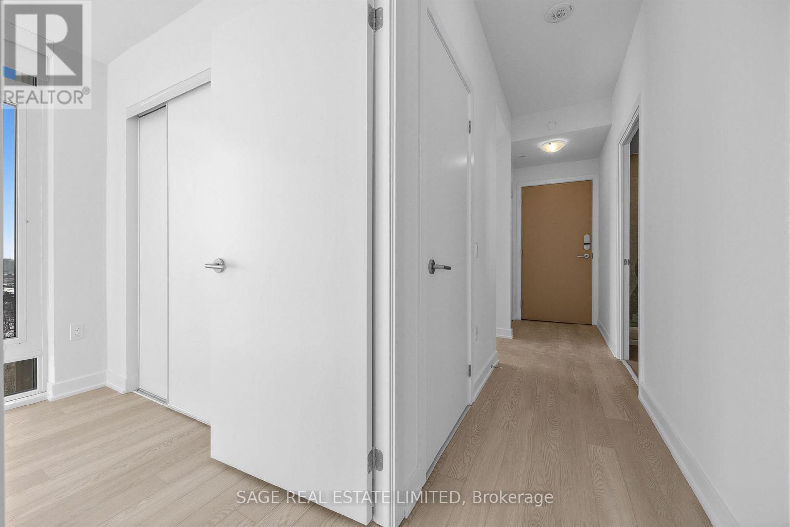 2002 - 1 Quarrington Lane, Toronto, Ontario  M3C 0S4 - Photo 20 - C12896162