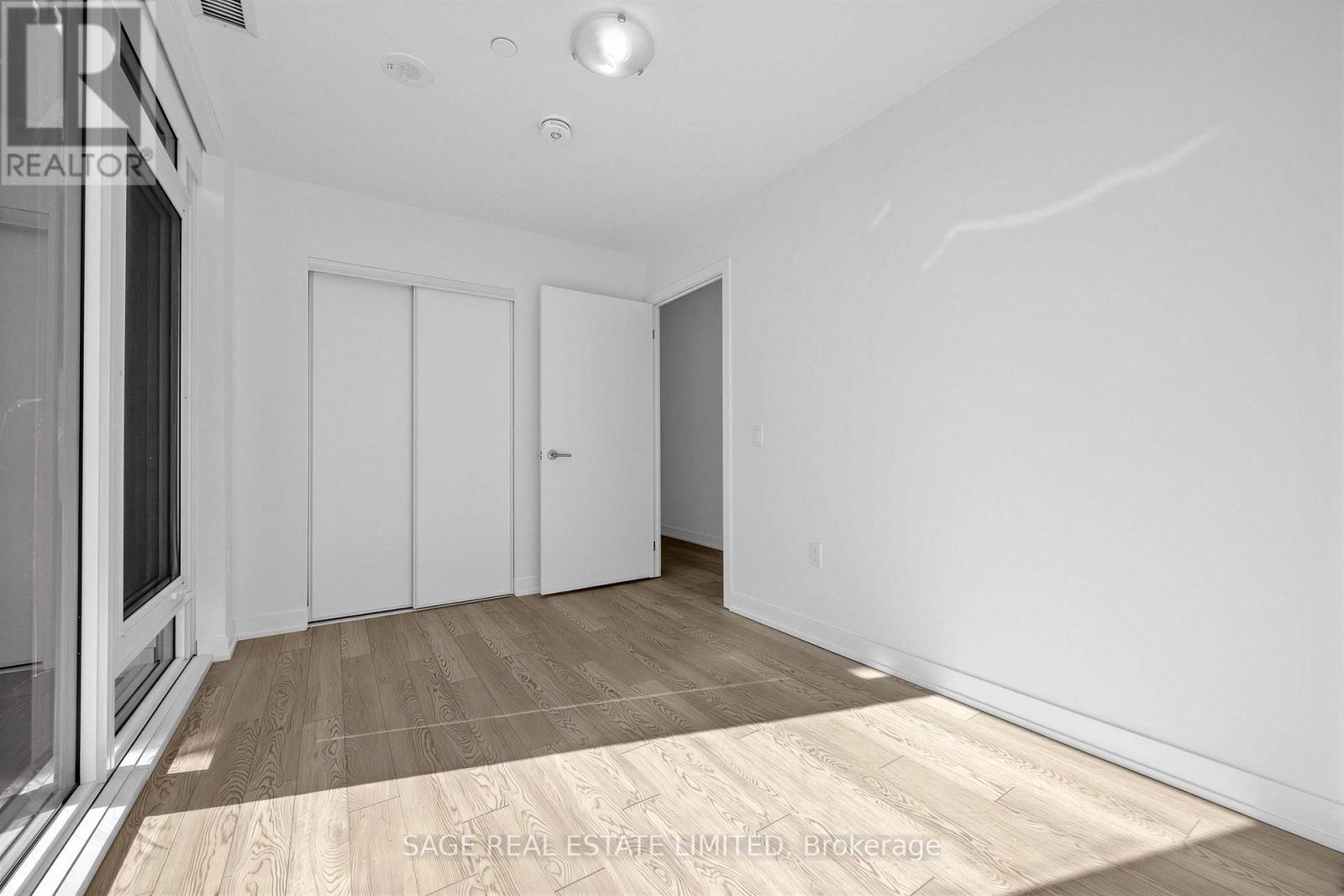 2002 - 1 Quarrington Lane, Toronto, Ontario  M3C 0S4 - Photo 24 - C12896162