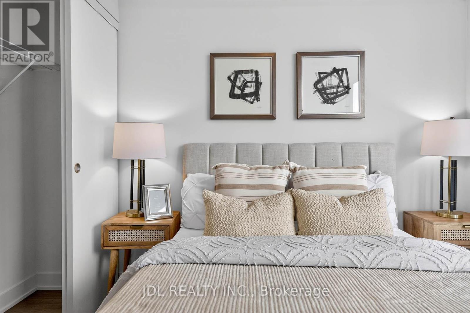 2804 - 8 Cumberland Street, Toronto, Ontario  M4W 0B6 - Photo 25 - C12896182