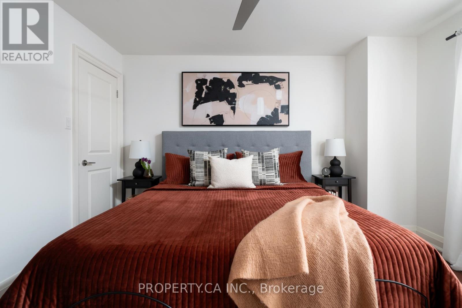 283 Lansdowne Avenue, Toronto, Ontario  M6K 2W2 - Photo 15 - C12896188