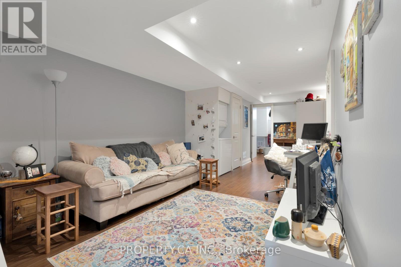 283 Lansdowne Avenue, Toronto, Ontario  M6K 2W2 - Photo 27 - C12896188