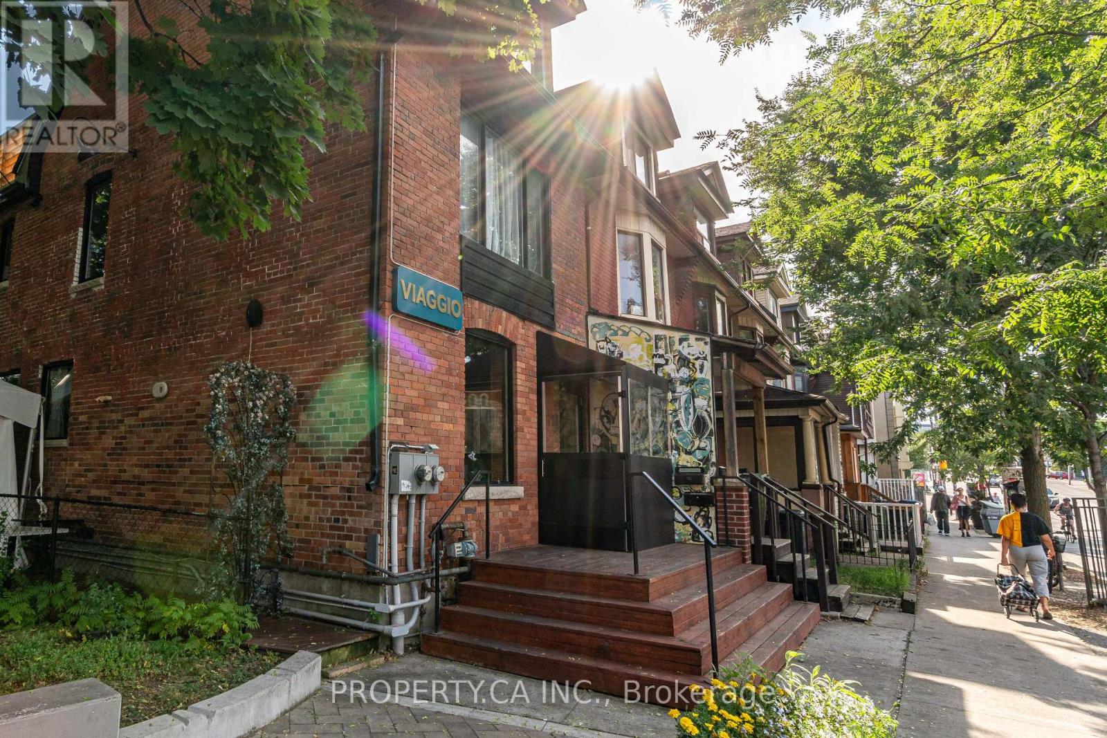 283 Lansdowne Avenue, Toronto, Ontario  M6K 2W2 - Photo 49 - C12896188