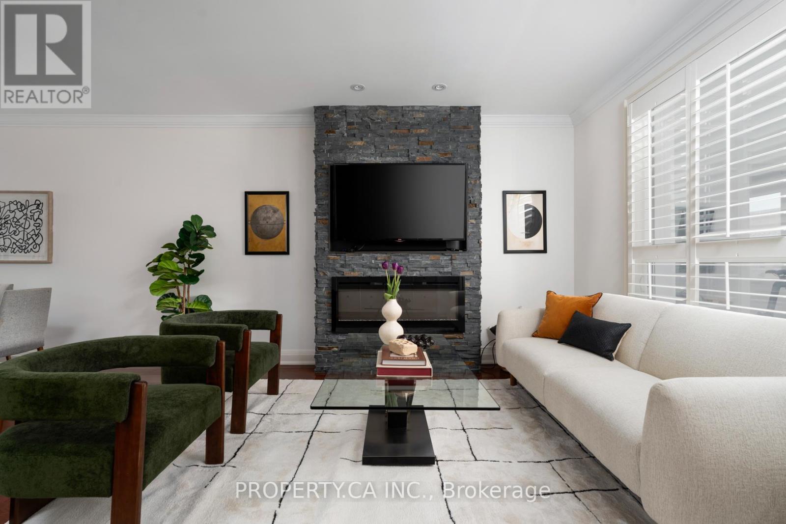 283 Lansdowne Avenue, Toronto, Ontario  M6K 2W2 - Photo 6 - C12896188