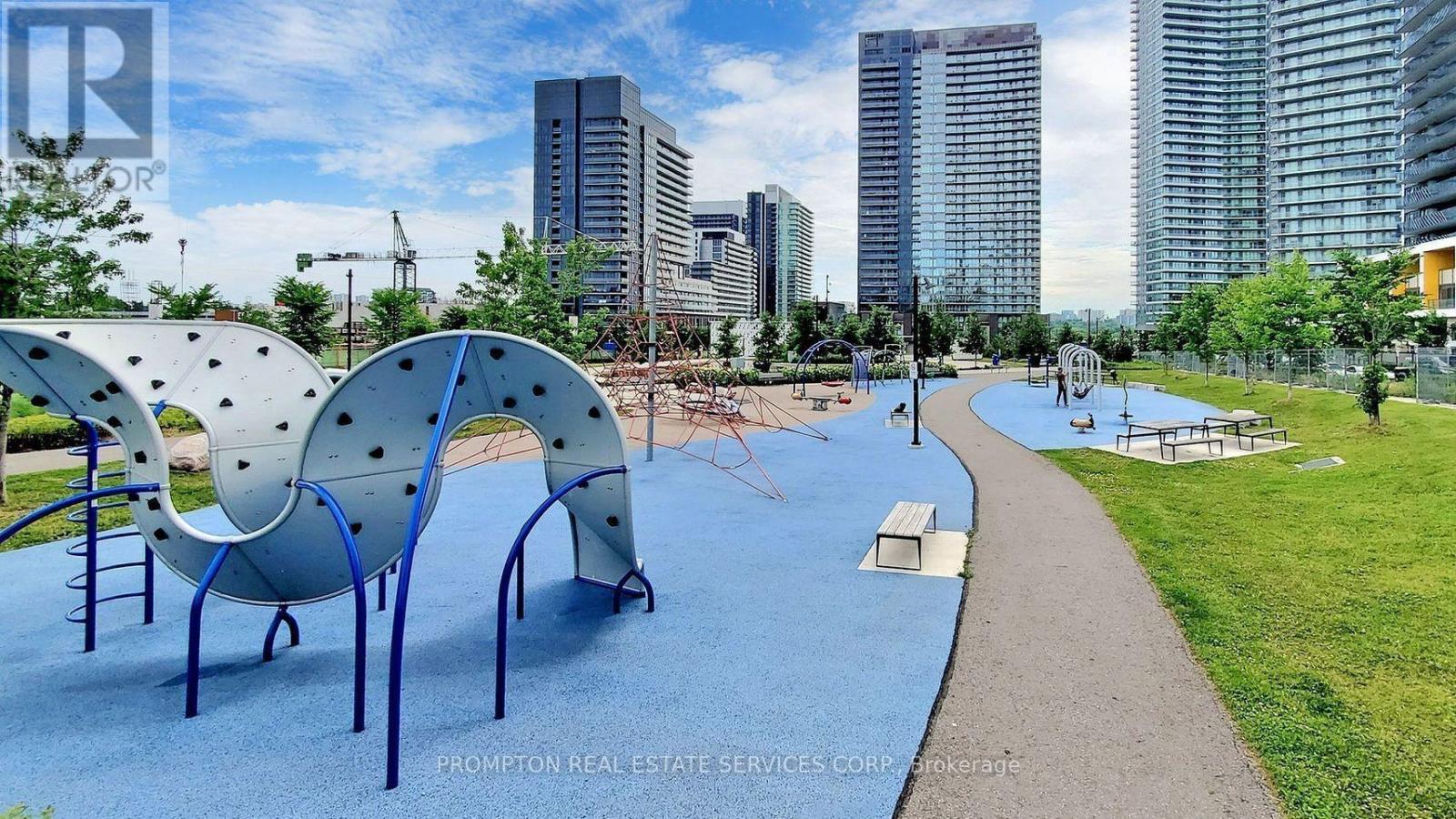 1102 - 95 Mcmahon Drive, Toronto, Ontario  M2K 0H2 - Photo 15 - C12896210