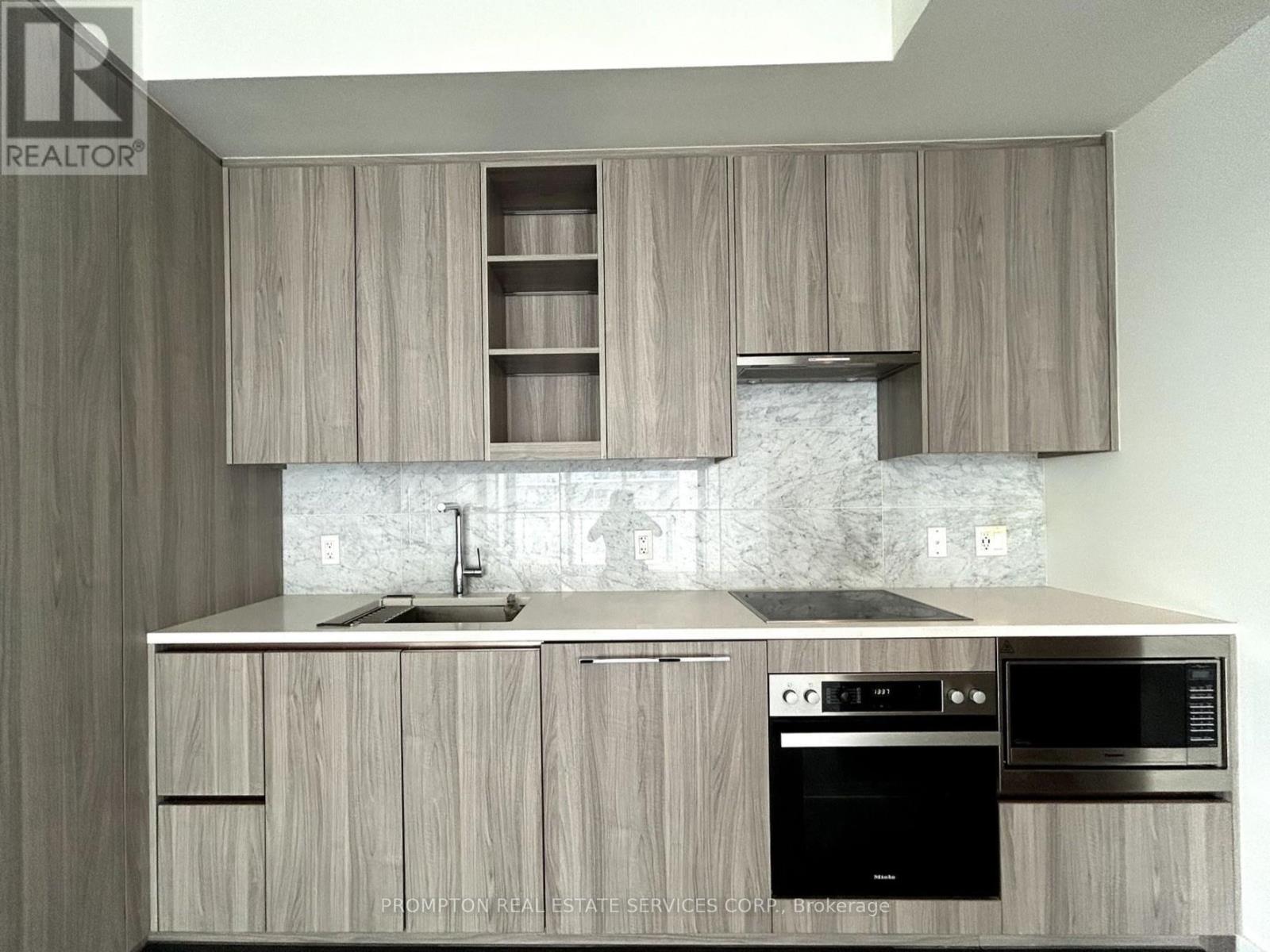 1102 - 95 Mcmahon Drive, Toronto, Ontario  M2K 0H2 - Photo 2 - C12896210