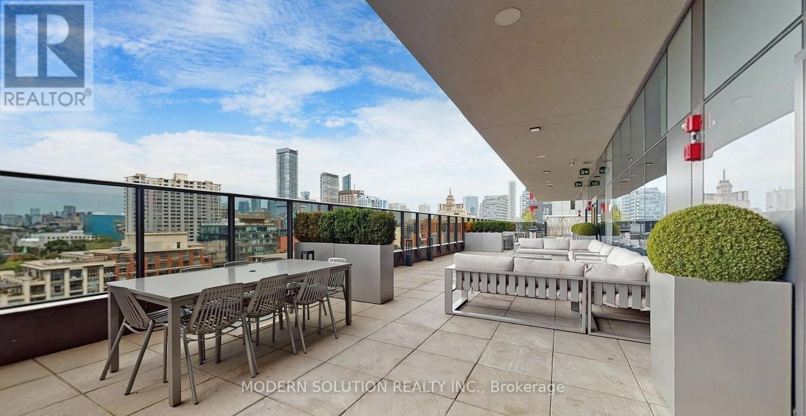 1515 - 330 Richmond Street W, Toronto, Ontario  M5V 0M4 - Photo 17 - C12896216