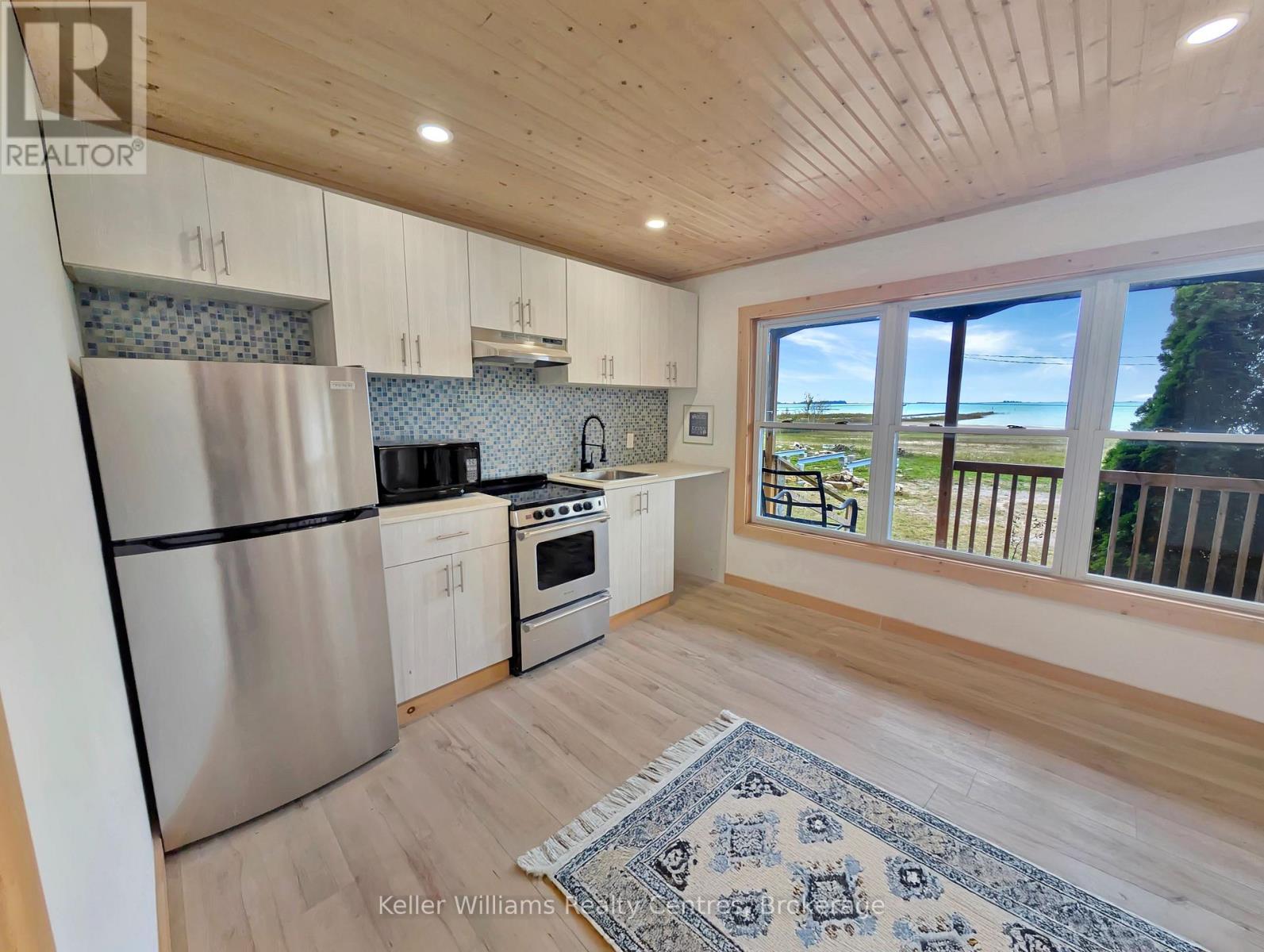 118 Resort Road, South Bruce Peninsula, Ontario  N0H 2T0 - Photo 16 - X12896068