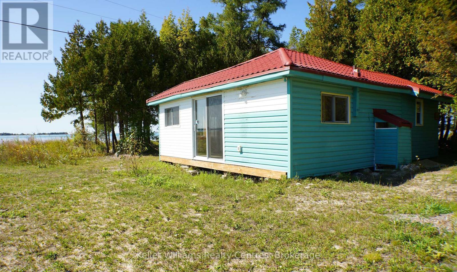 118 Resort Road, South Bruce Peninsula, Ontario  N0H 2T0 - Photo 23 - X12896068