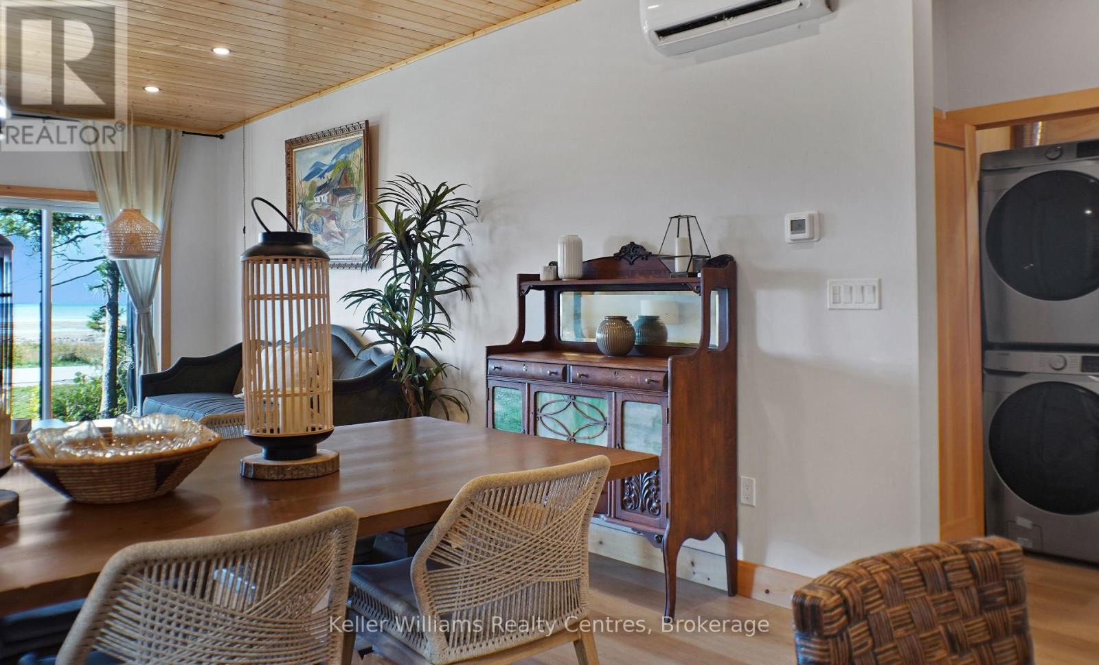 315 Shoreline Avenue, South Bruce Peninsula, Ontario  N0H 2T0 - Photo 15 - X12896078