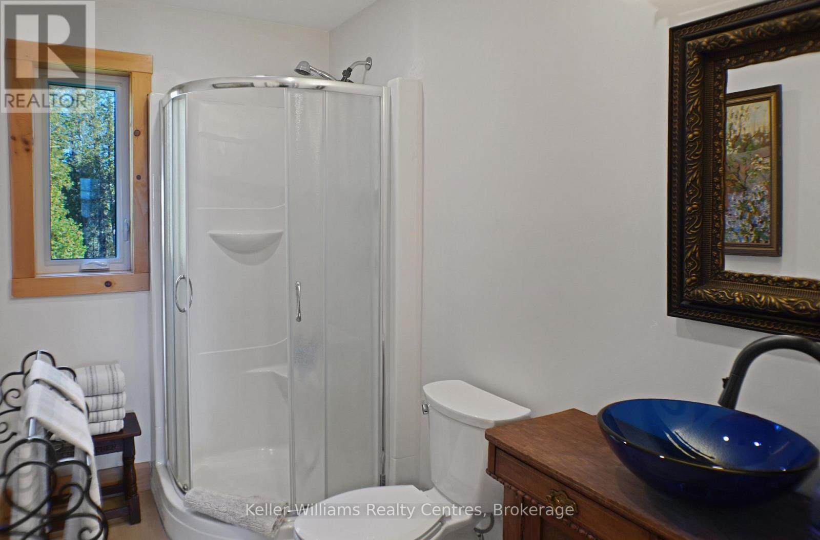 315 Shoreline Avenue, South Bruce Peninsula, Ontario  N0H 2T0 - Photo 29 - X12896078