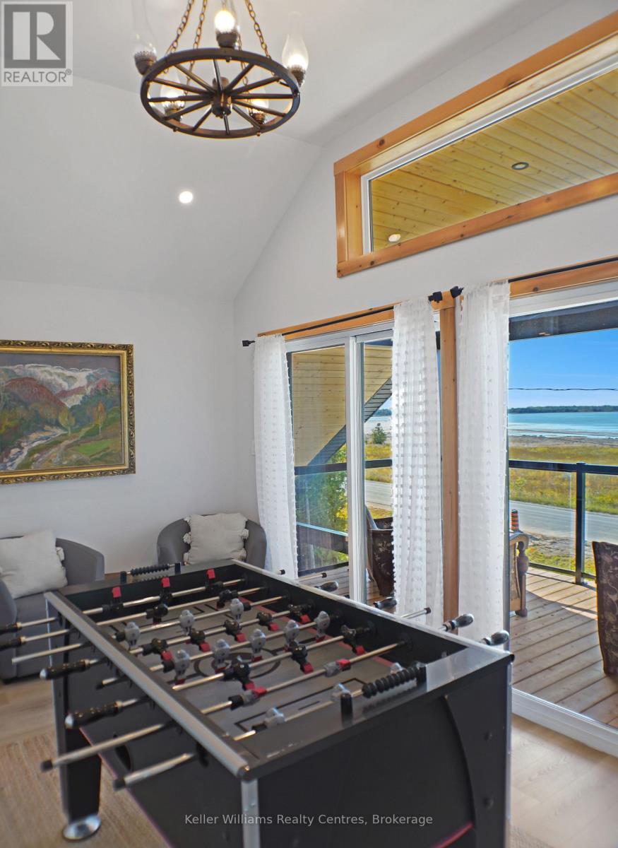 315 Shoreline Avenue, South Bruce Peninsula, Ontario  N0H 2T0 - Photo 33 - X12896078