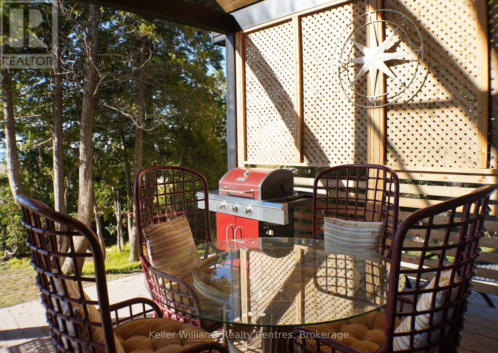 315 Shoreline Avenue, South Bruce Peninsula, Ontario  N0H 2T0 - Photo 38 - X12896078