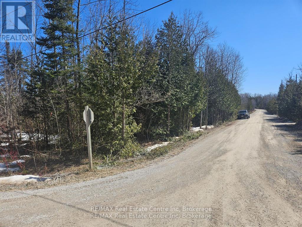 35 Hardwick Cove Road W, Northern Bruce Peninsula, Ontario  N0H 1W0 - Photo 4 - X12896080