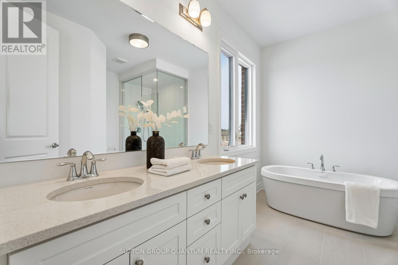 1219 Black Bear Trail, Oakville, Ontario  L6H 8B1 - Photo 39 - W12810210