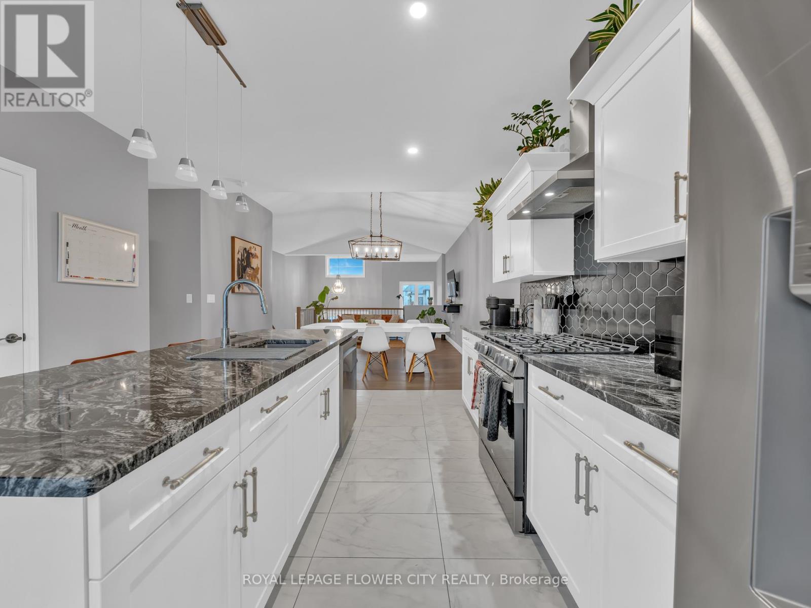 49 Kingsbridge Drive, Amherstburg, Ontario  N9V 4A5 - Photo 15 - X12890742