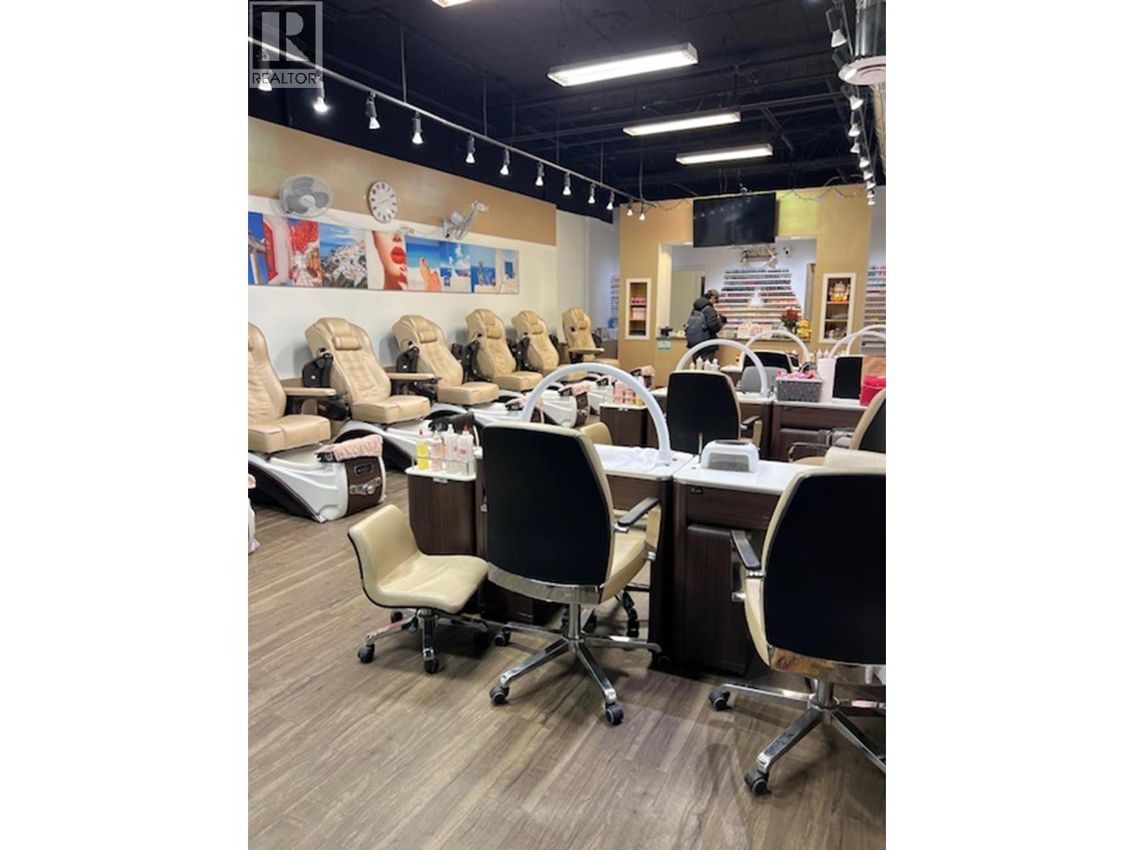 104 22420 Dewdney Trunk Road, Maple Ridge, British Columbia  V2X 3J5 - Photo 2 - C8074444