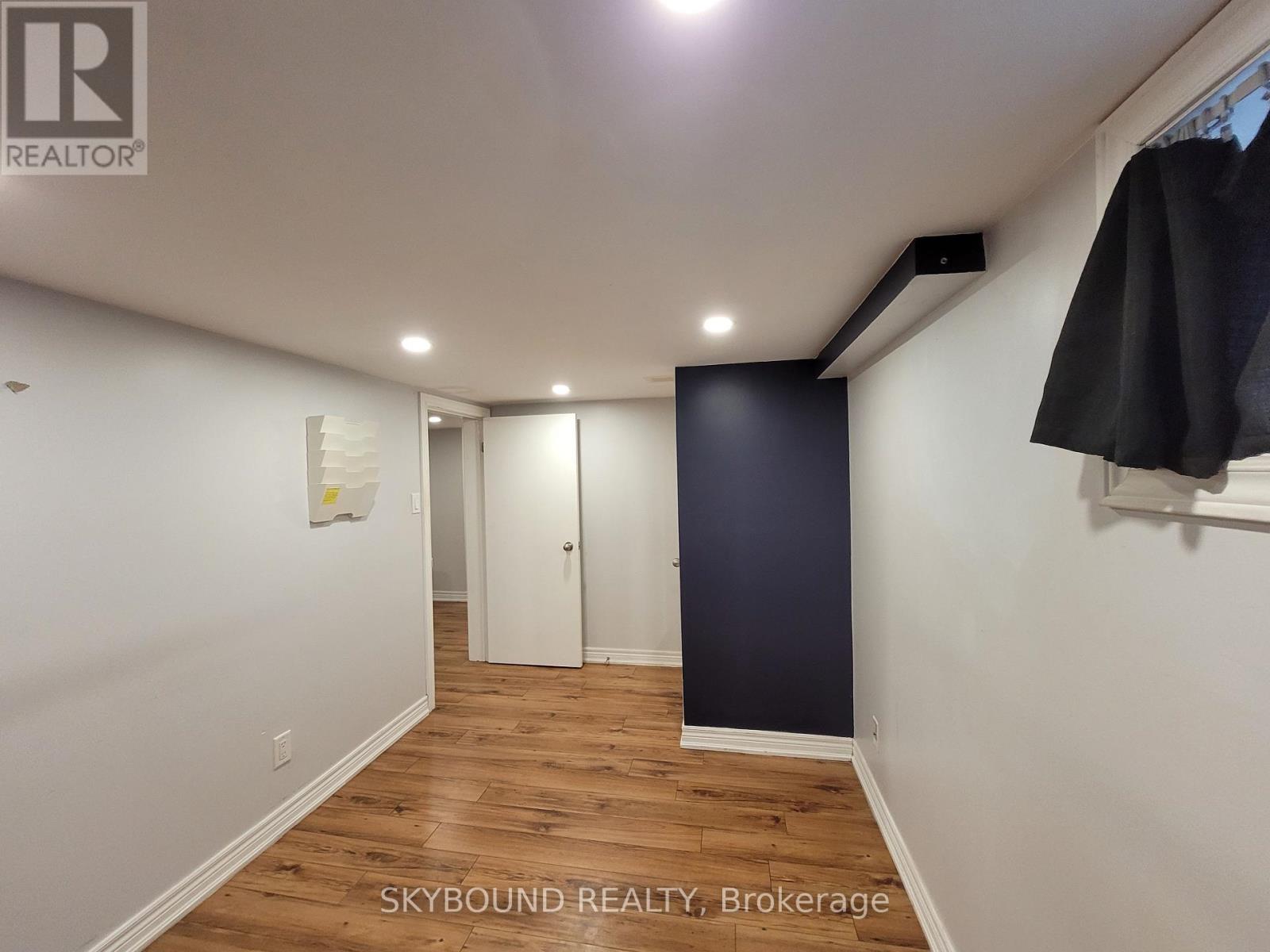 Lower - 19 Midburn Avenue, Toronto, Ontario  M4C 2C8 - Photo 9 - E12896100