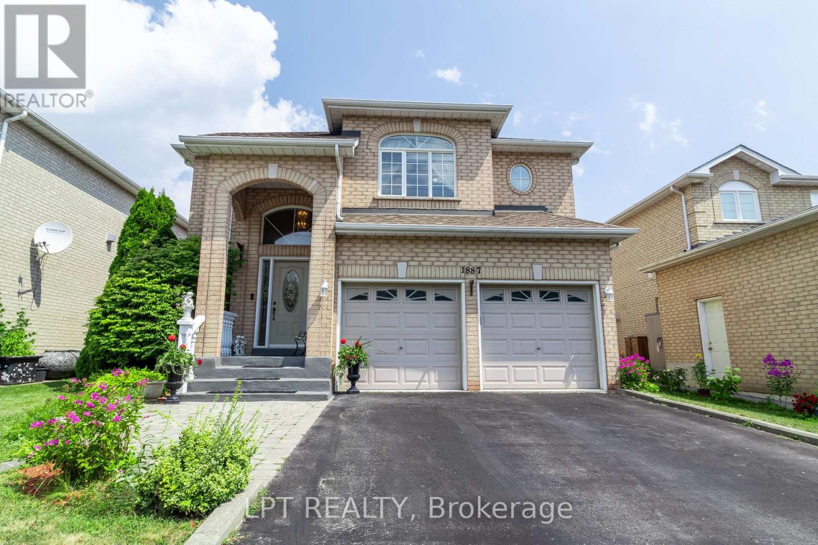 1887 Fairport Road, Pickering, Ontario  L1V 1T5 - Photo 2 - E12896104