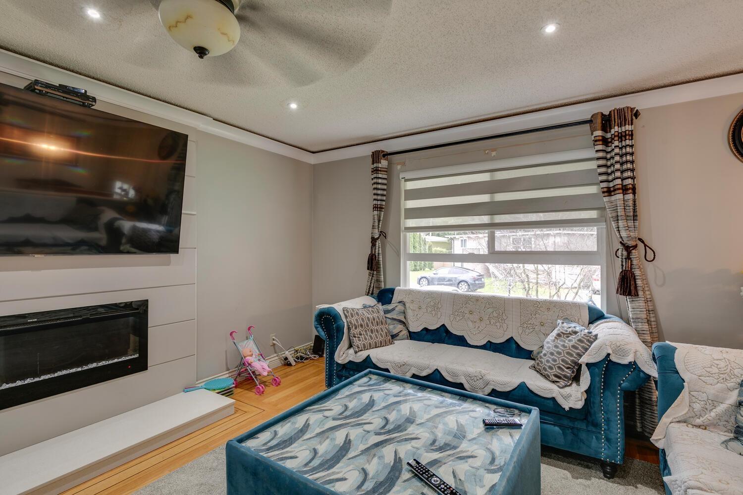 10969 86a Avenue, Delta, British Columbia  V4C 2Y3 - Photo 5 - R3101067