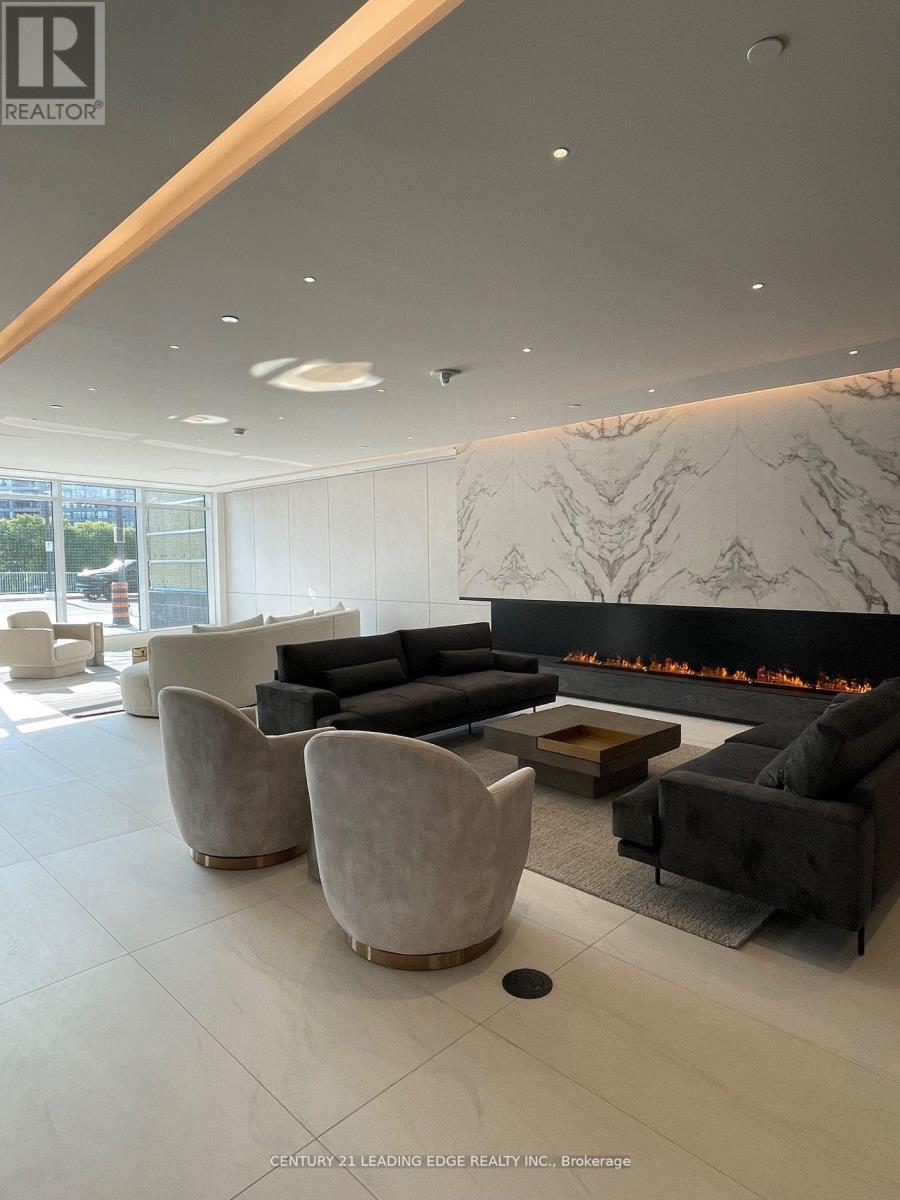 1610 - 30 Upper Mall Way, Vaughan, Ontario  L4J 0L7 - Photo 2 - N12896208