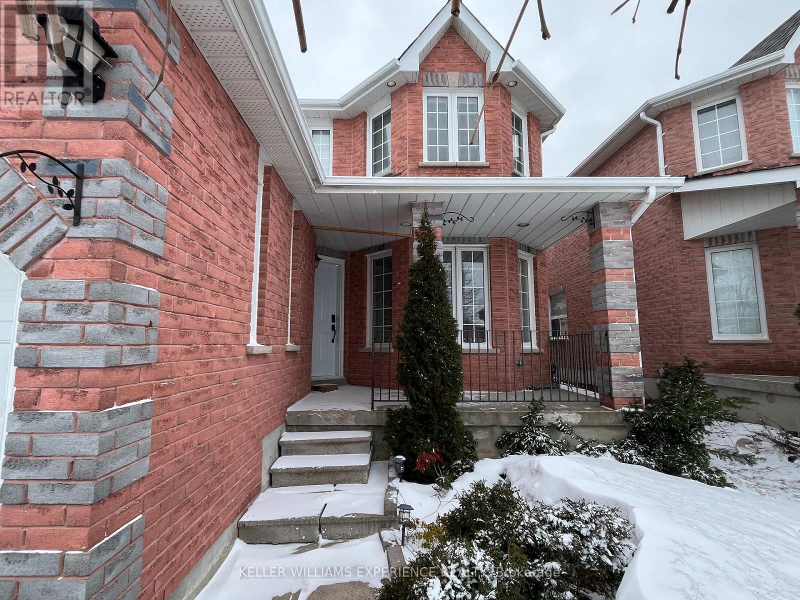 59 Birchwood Drive, Barrie, Ontario  L4M 6X7 - Photo 4 - S12896184