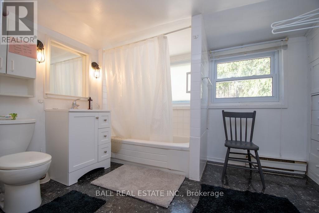 2077 White Lake Road W, Douro-Dummer, Ontario  K0L 2H0 - Photo 25 - X12890264