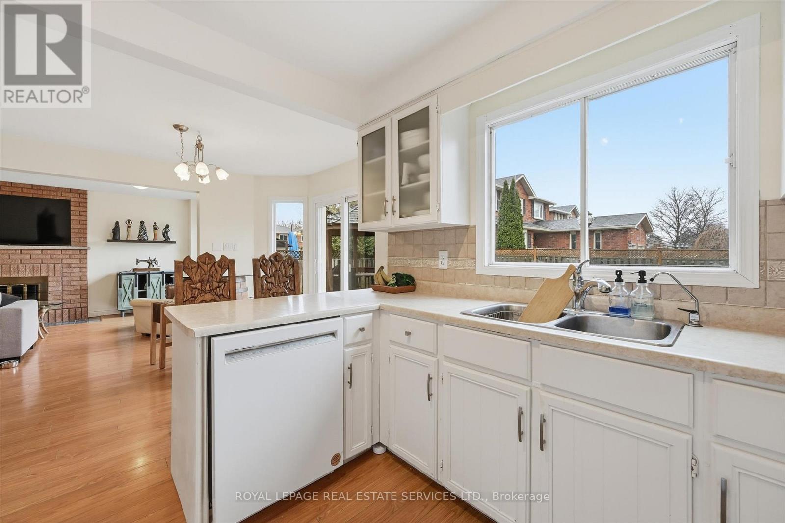 1224 Tilcroft Gate, Oakville (Ga Glen Abbey), Ontario  L6M 2H8 - Photo 13 - W12896030