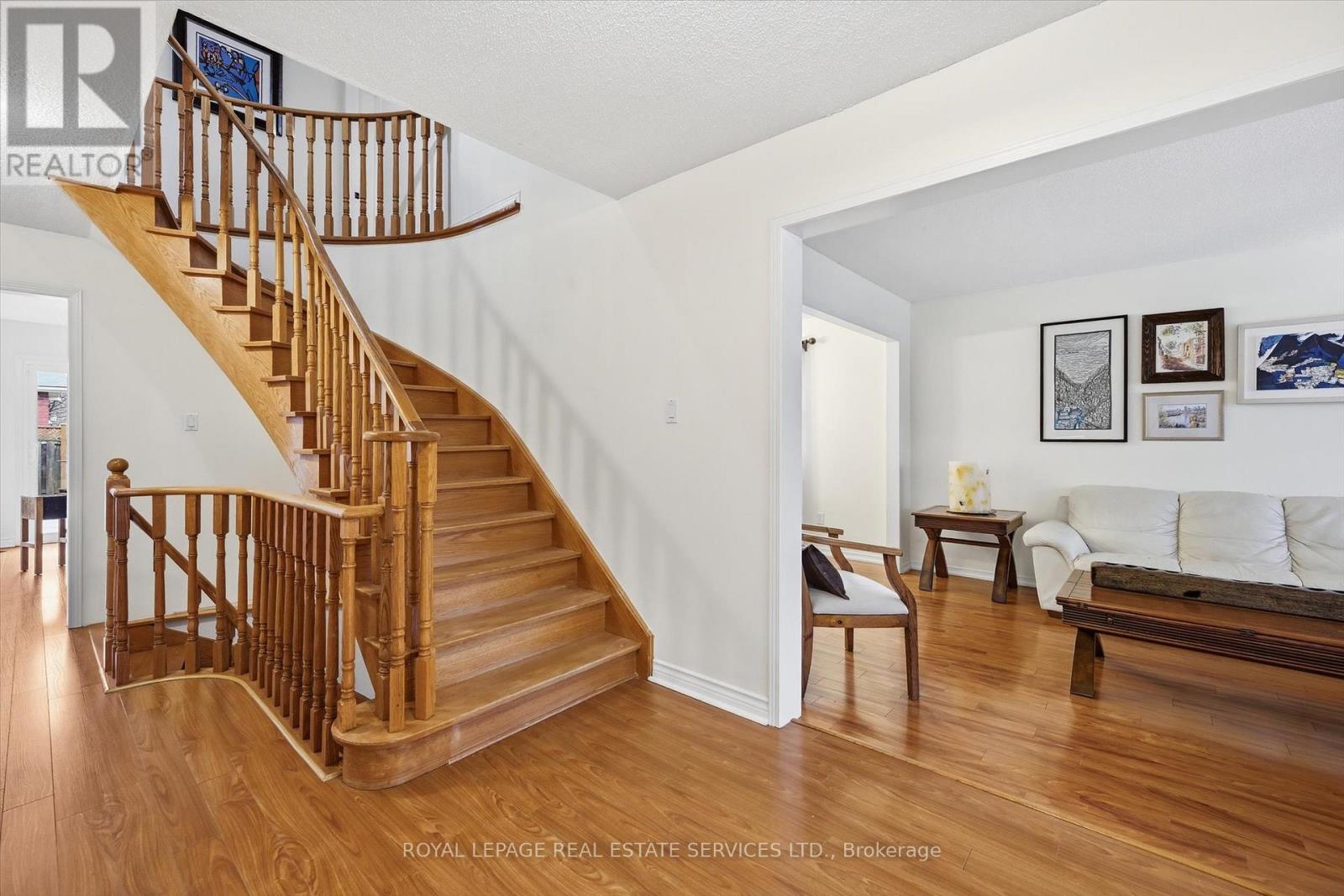 1224 Tilcroft Gate, Oakville (Ga Glen Abbey), Ontario  L6M 2H8 - Photo 22 - W12896030