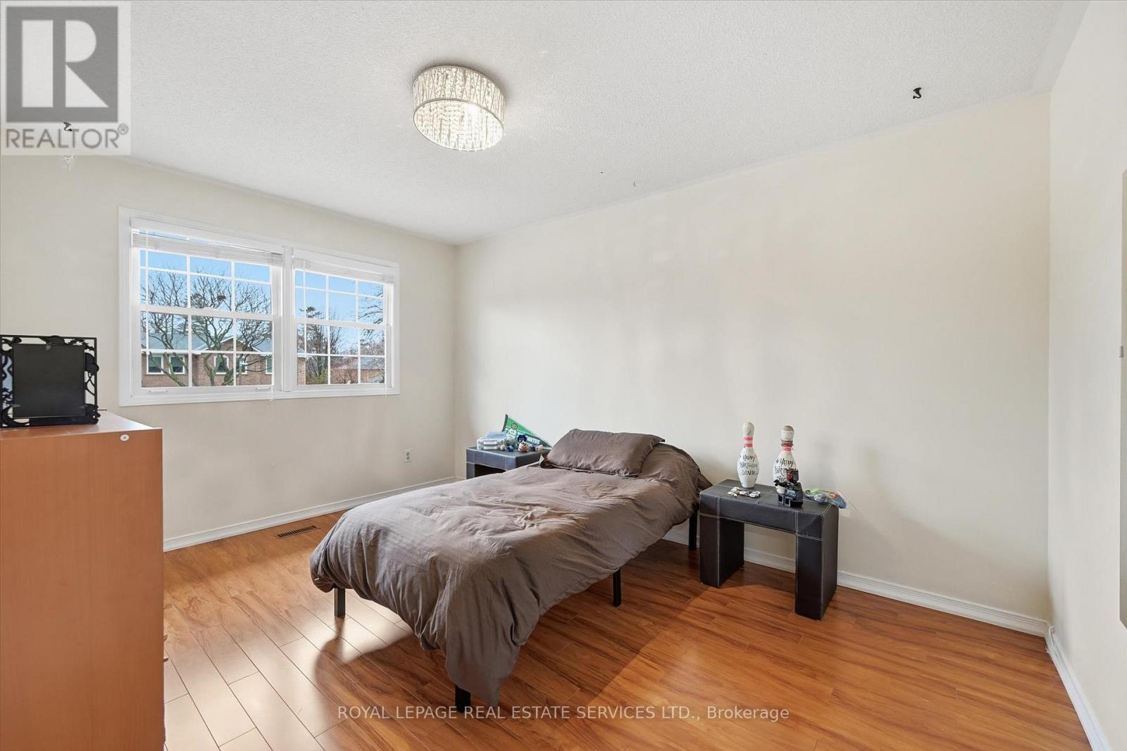 1224 Tilcroft Gate, Oakville (Ga Glen Abbey), Ontario  L6M 2H8 - Photo 28 - W12896030