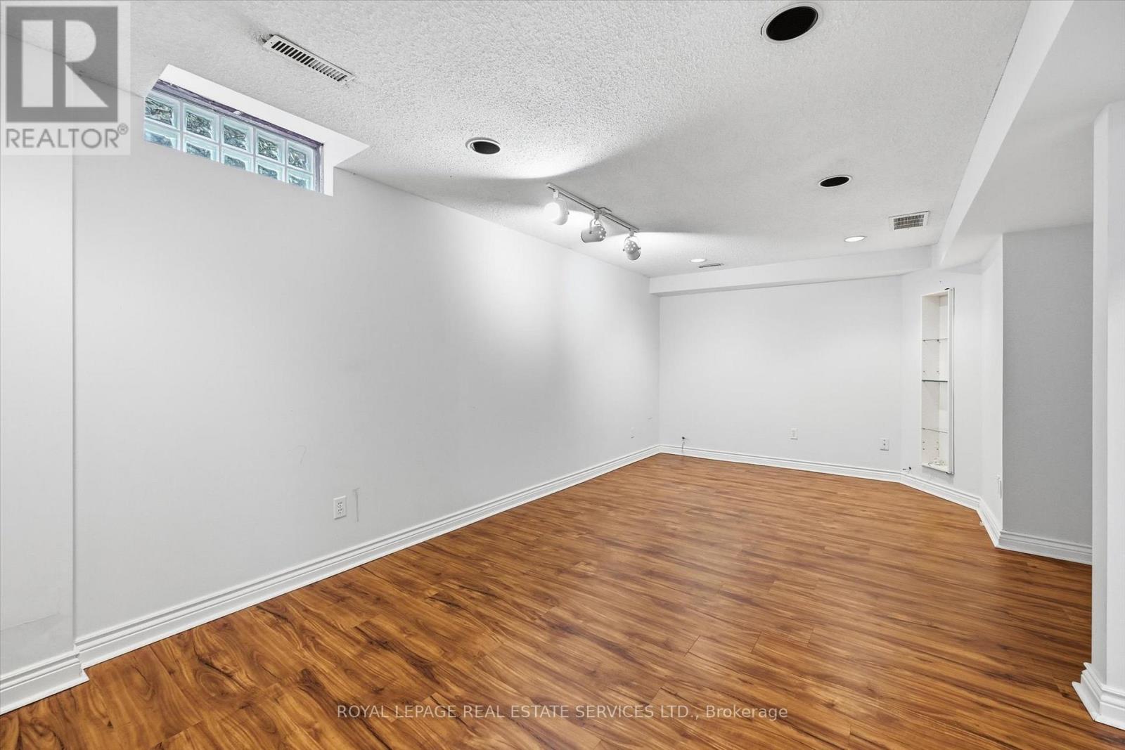 1224 Tilcroft Gate, Oakville (Ga Glen Abbey), Ontario  L6M 2H8 - Photo 35 - W12896030