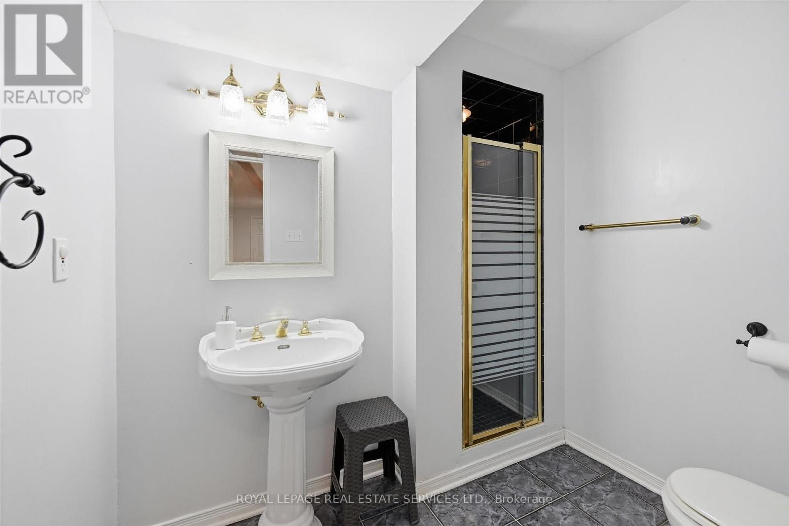 1224 Tilcroft Gate, Oakville (Ga Glen Abbey), Ontario  L6M 2H8 - Photo 40 - W12896030