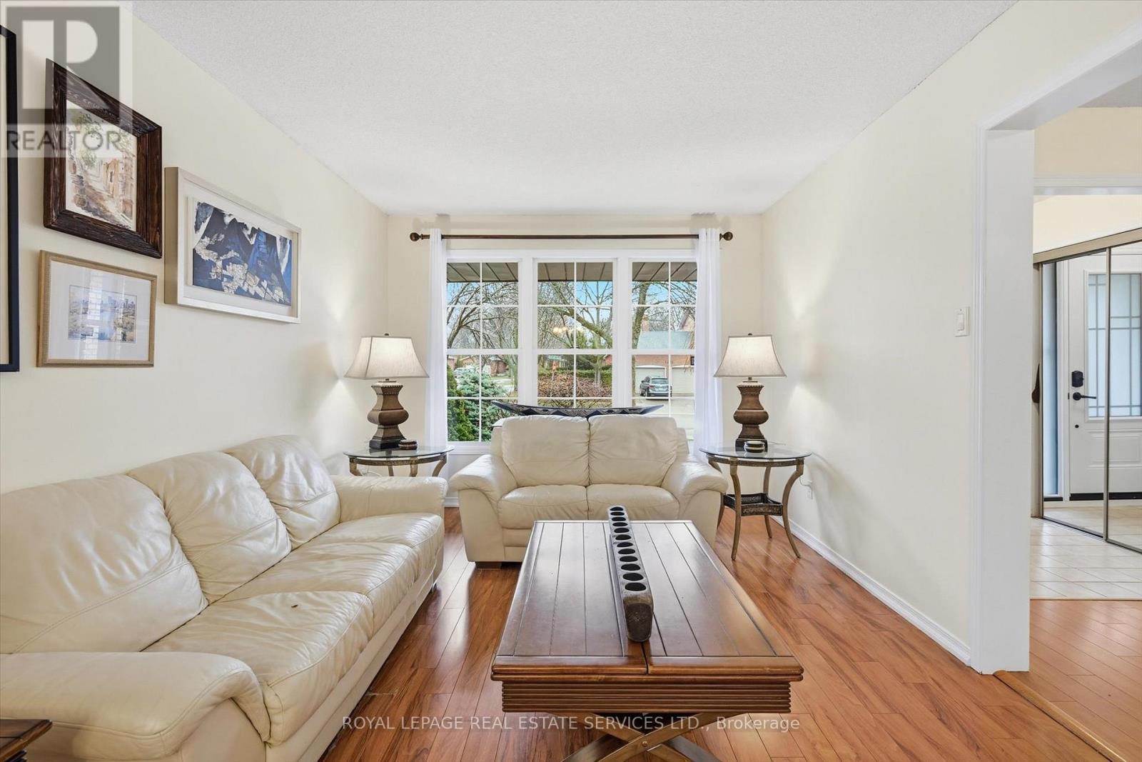 1224 Tilcroft Gate, Oakville (Ga Glen Abbey), Ontario  L6M 2H8 - Photo 5 - W12896030