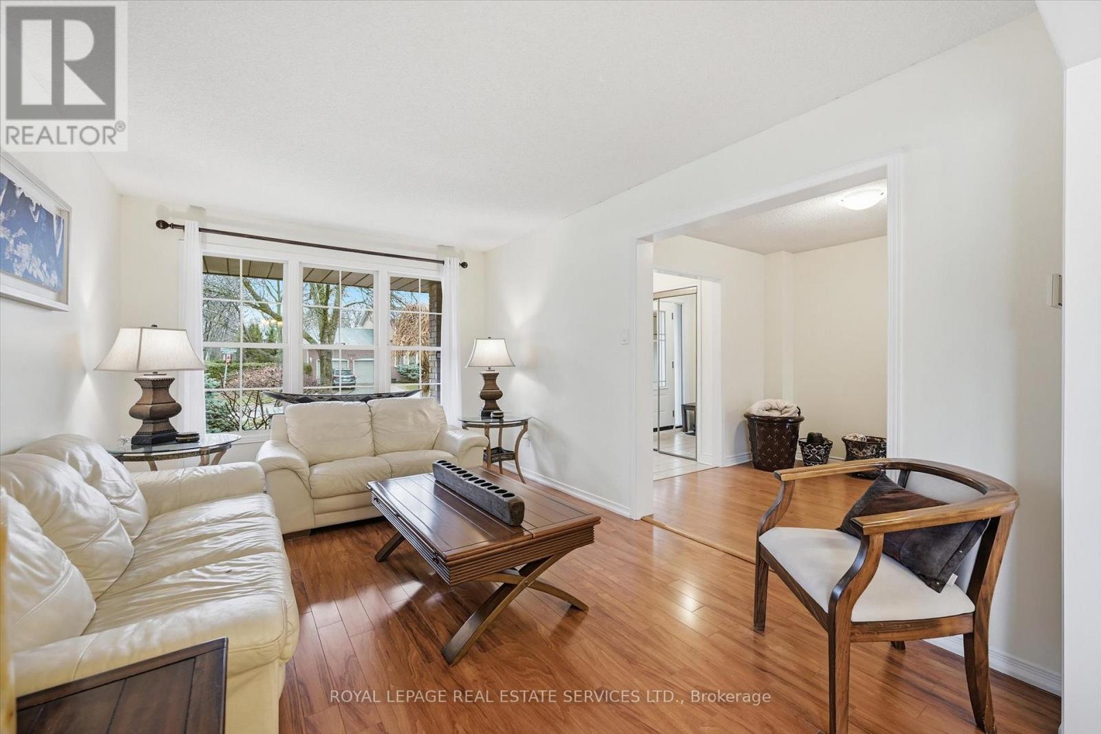 1224 Tilcroft Gate, Oakville (Ga Glen Abbey), Ontario  L6M 2H8 - Photo 6 - W12896030