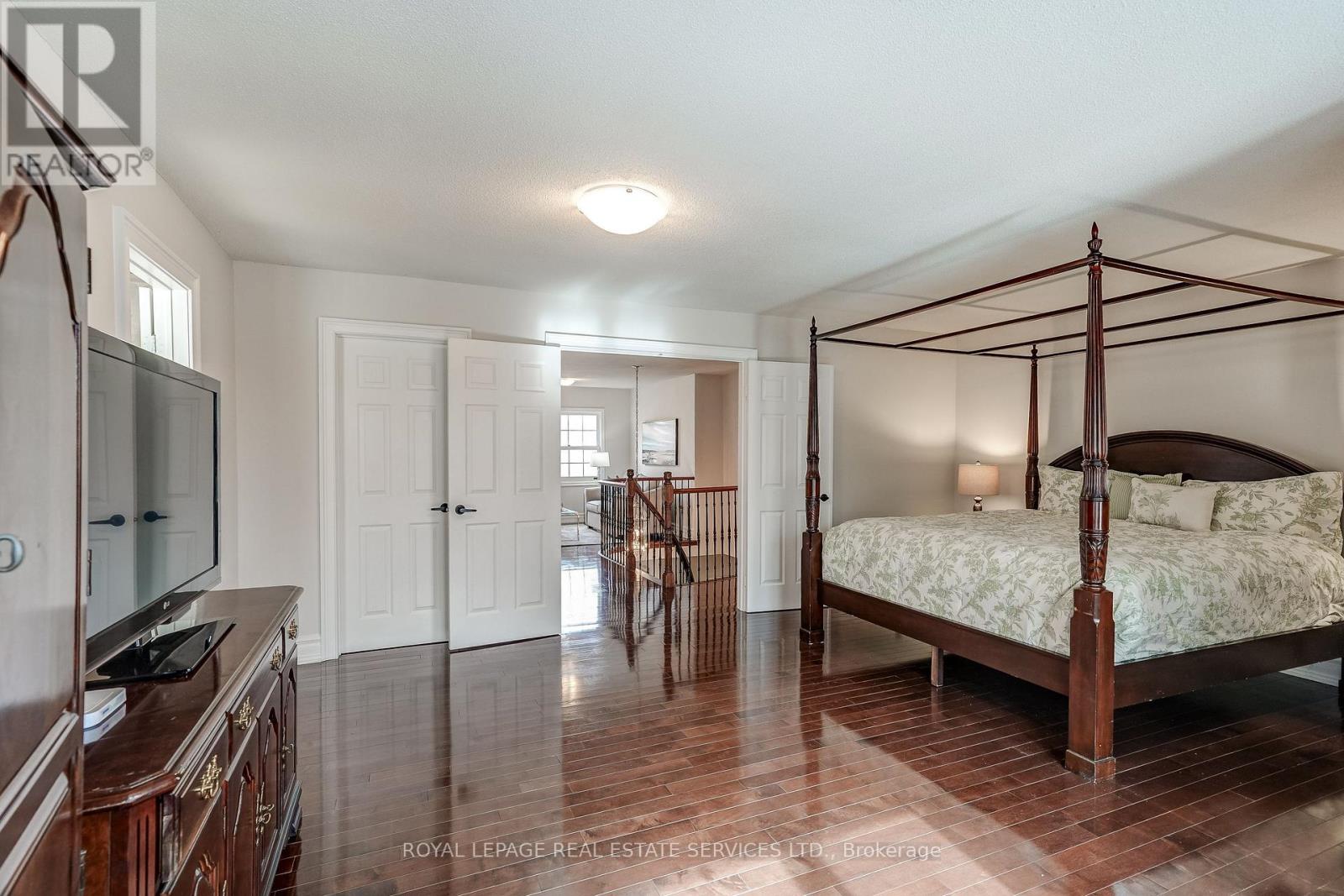 9 Morrison Creek Crescent, Oakville, Ontario  L6H 4C2 - Photo 27 - W12896146