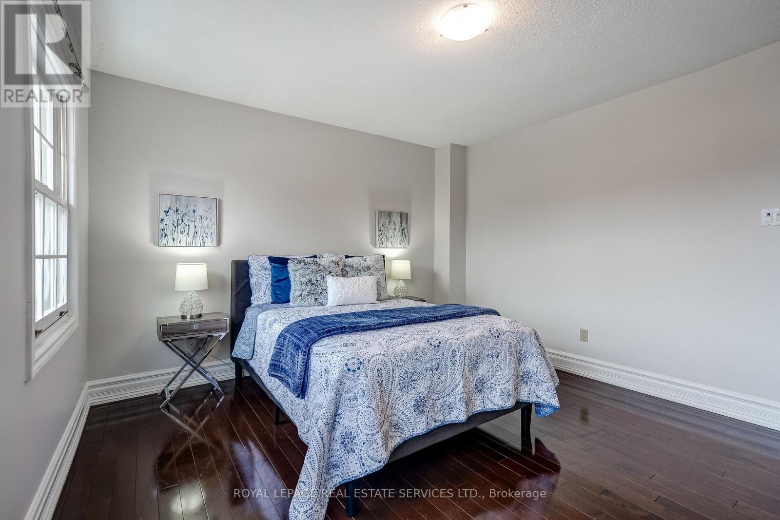 9 Morrison Creek Crescent, Oakville, Ontario  L6H 4C2 - Photo 30 - W12896146