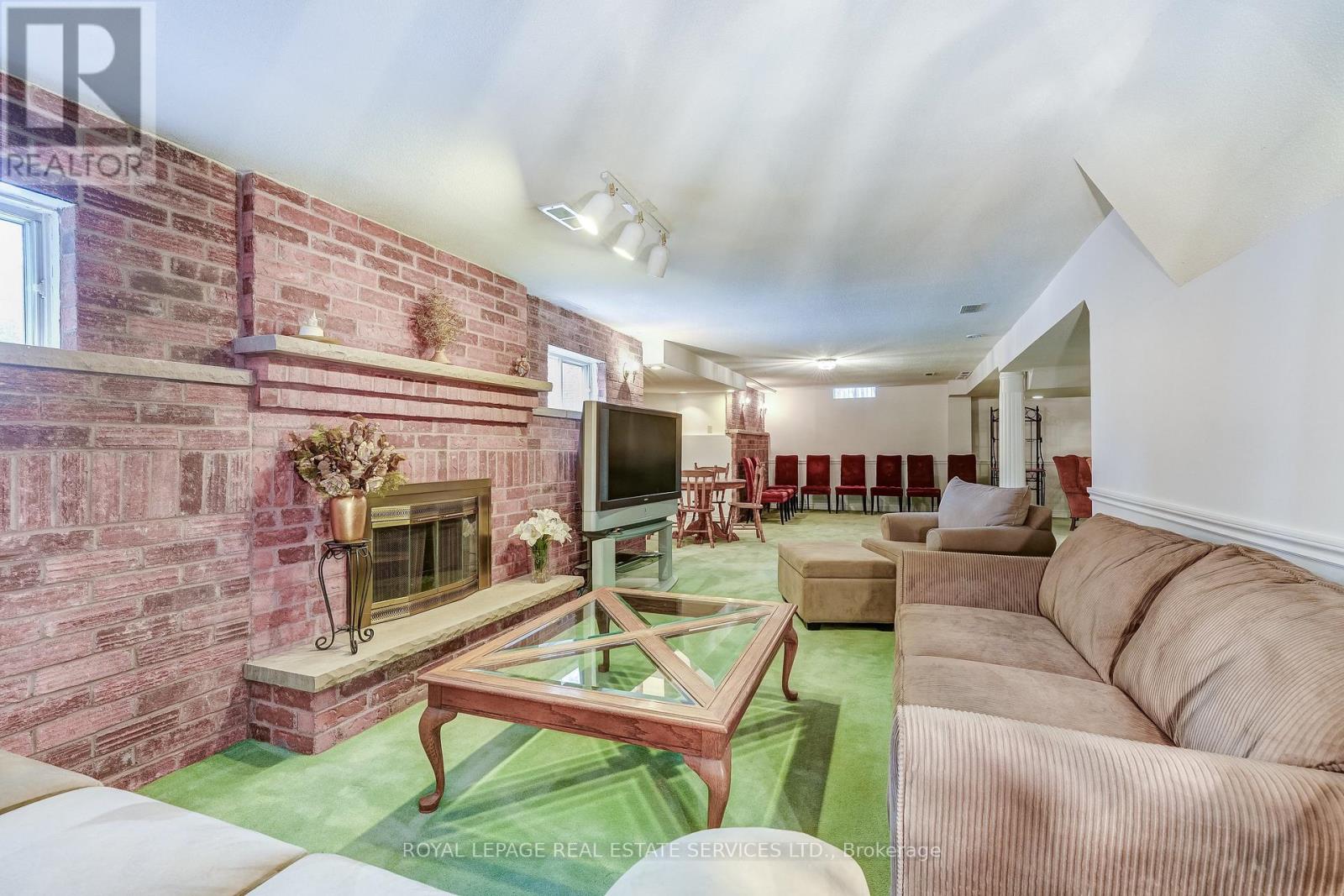 9 Morrison Creek Crescent, Oakville, Ontario  L6H 4C2 - Photo 40 - W12896146