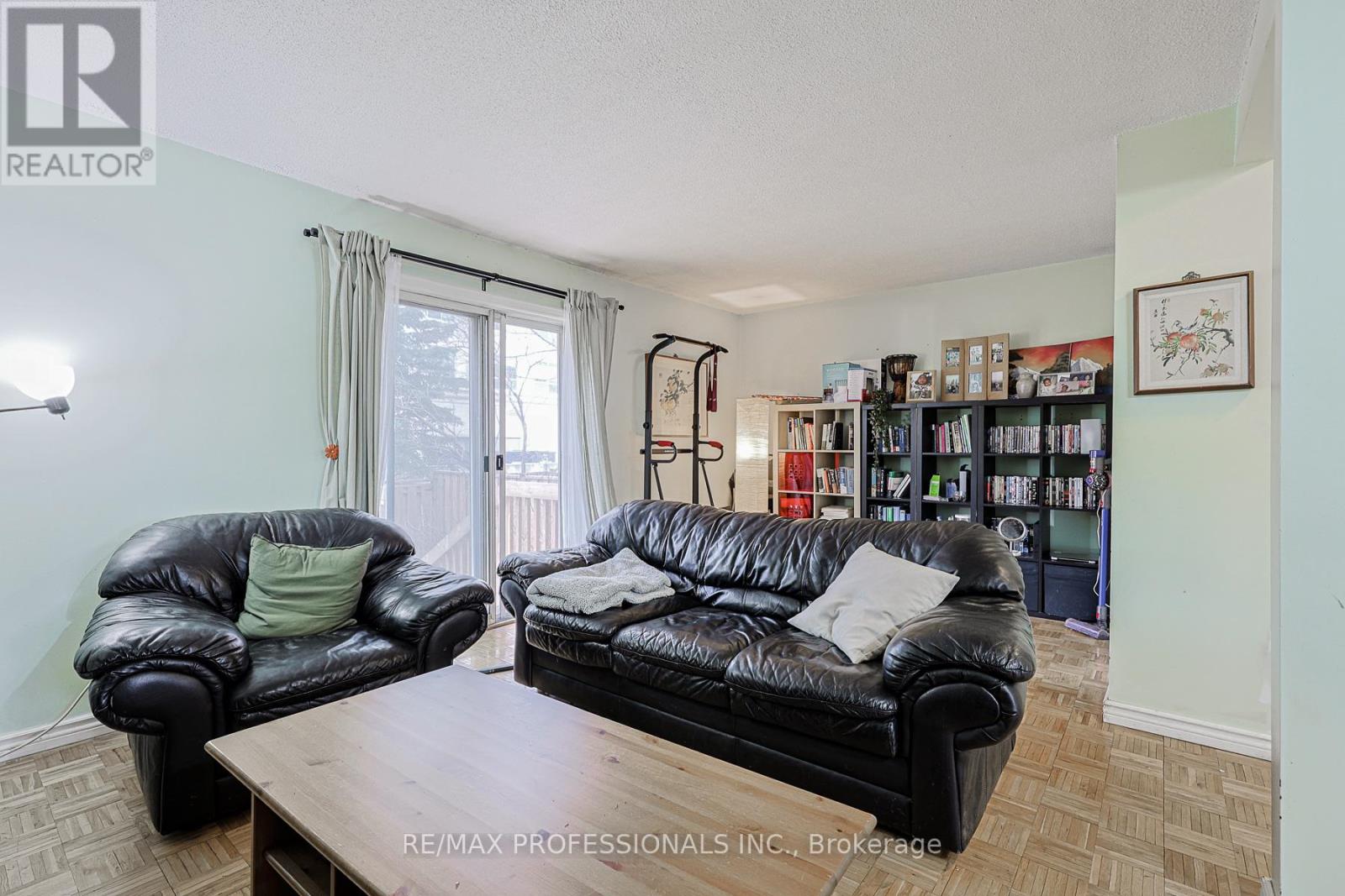 24 Permfield Path, Toronto, Ontario  M9C 4Y5 - Photo 16 - W12896148