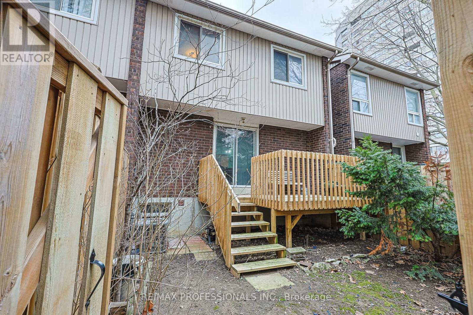 24 Permfield Path, Toronto, Ontario  M9C 4Y5 - Photo 19 - W12896148